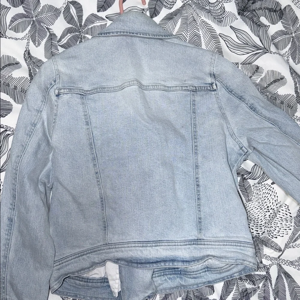 DKNY Light Blue Denim Jacket - Picture 4 of 4